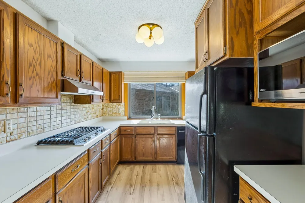 340 Inland Lane Plymouth, MN 55447