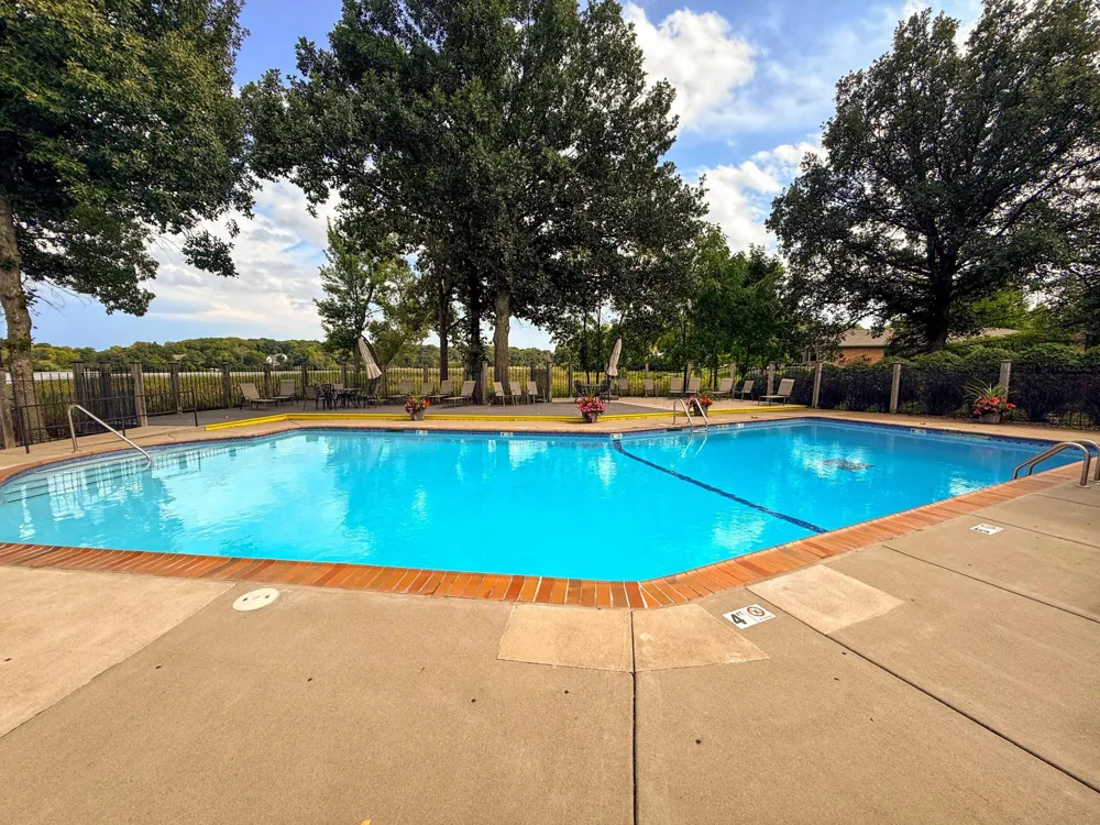 340 Inland Lane Plymouth, MN 55447