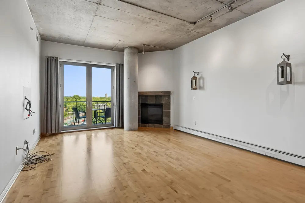 212 1st Street #610 Minneapolis, MN 55401