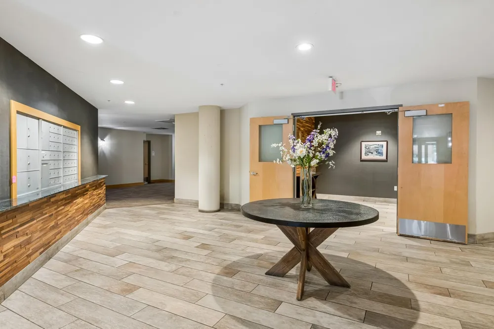 212 1st Street #610 Minneapolis, MN 55401