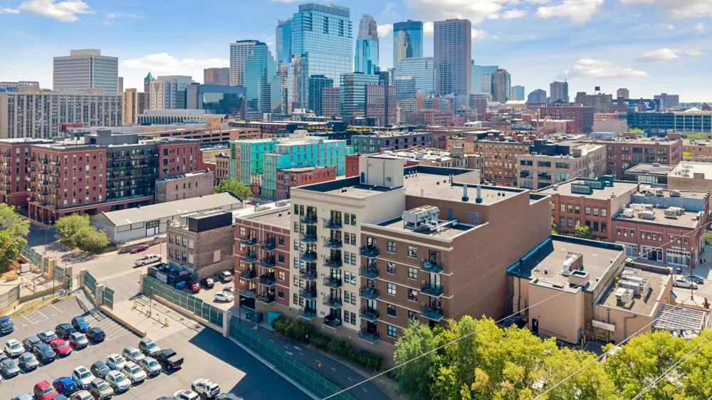 212 1st Street #610 Minneapolis, MN 55401