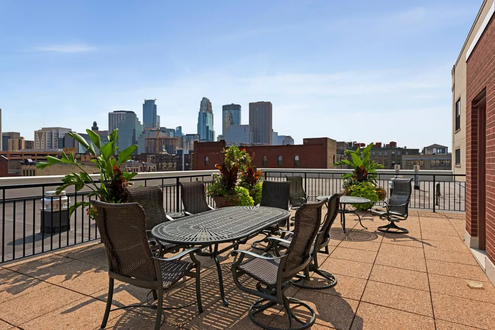212 1st Street #610 Minneapolis, MN 55401
