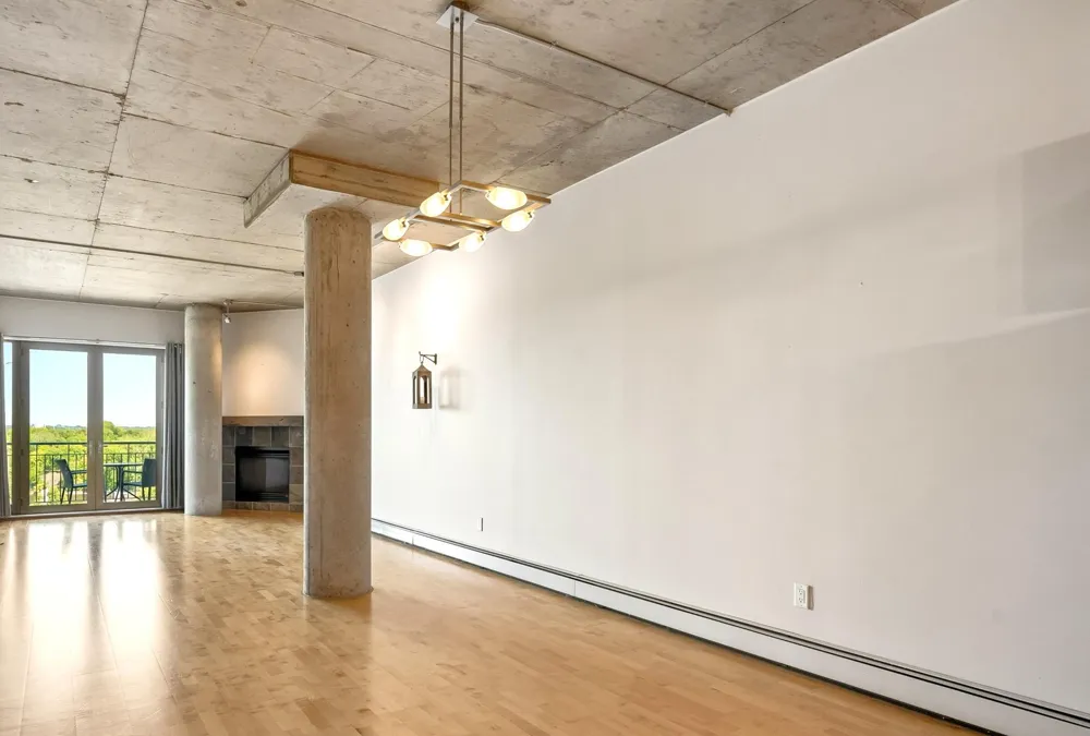 212 1st Street #610 Minneapolis, MN 55401