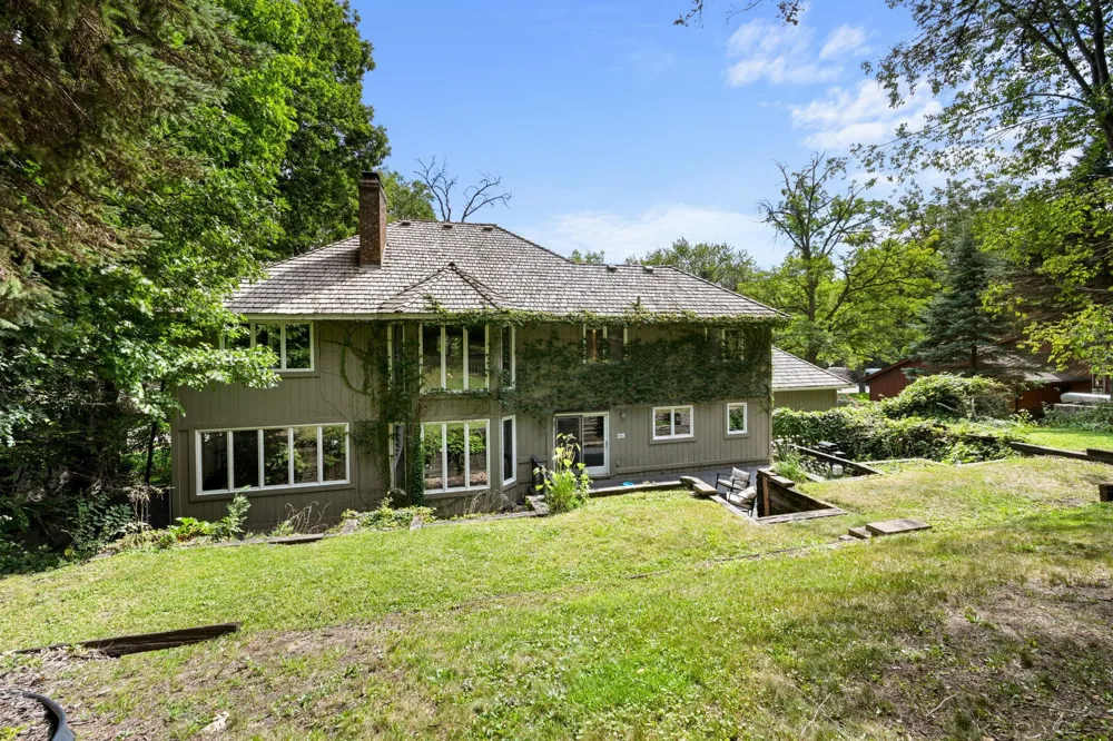 4905 Safari Court S Eagan, MN 55122
