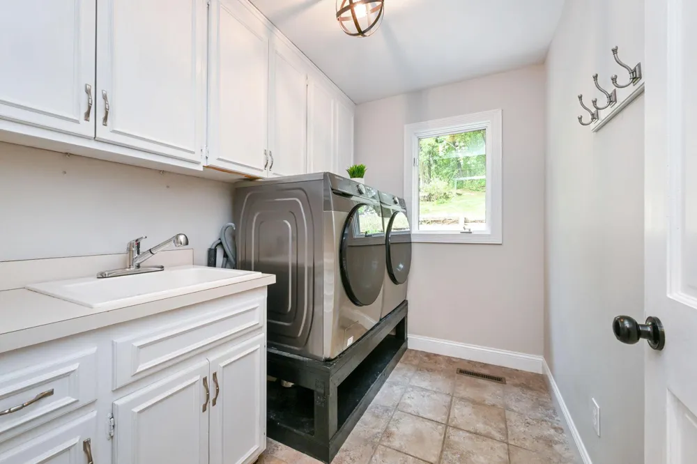 4905 Safari Court S Eagan, MN 55122
