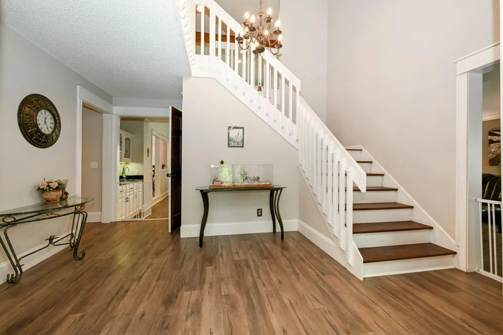 4905 Safari Court S Eagan, MN 55122