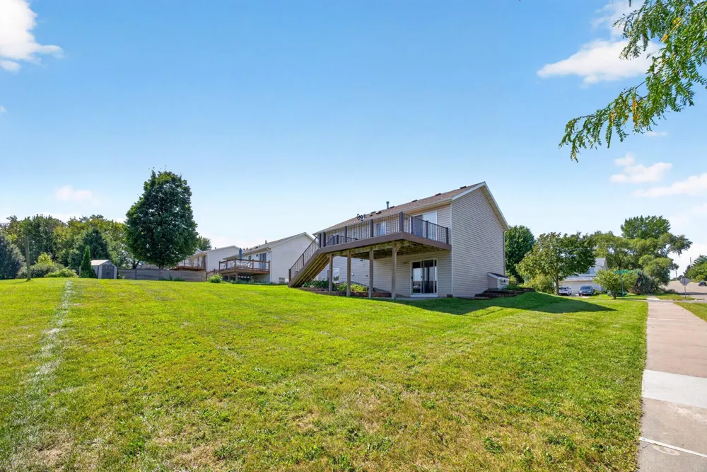 4639 Manor Park Drive NW Rochester, MN 55901
