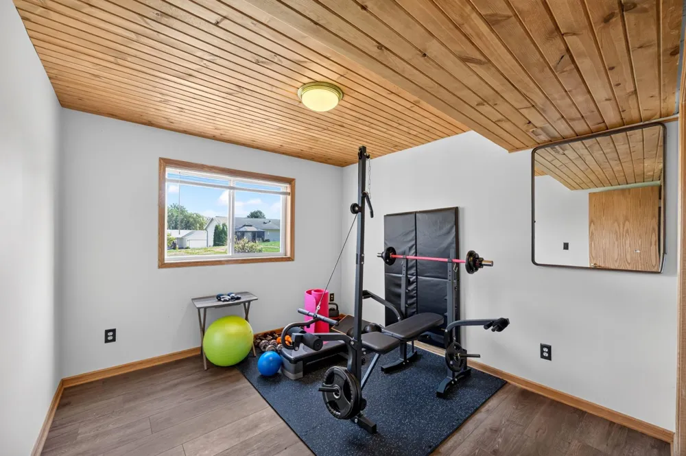 4639 Manor Park Drive NW Rochester, MN 55901
