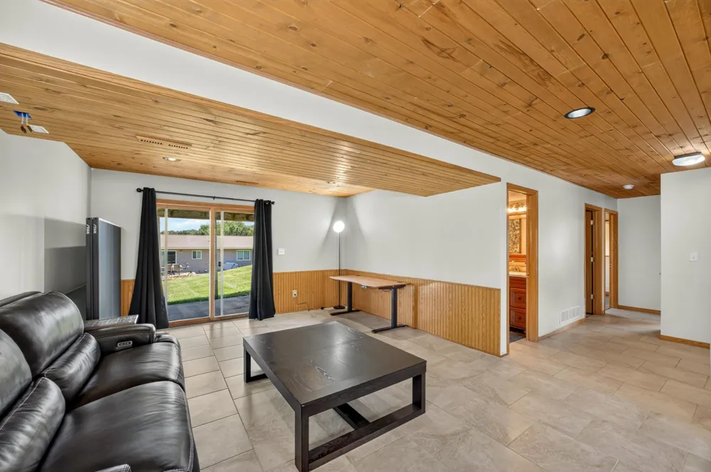 4639 Manor Park Drive NW Rochester, MN 55901