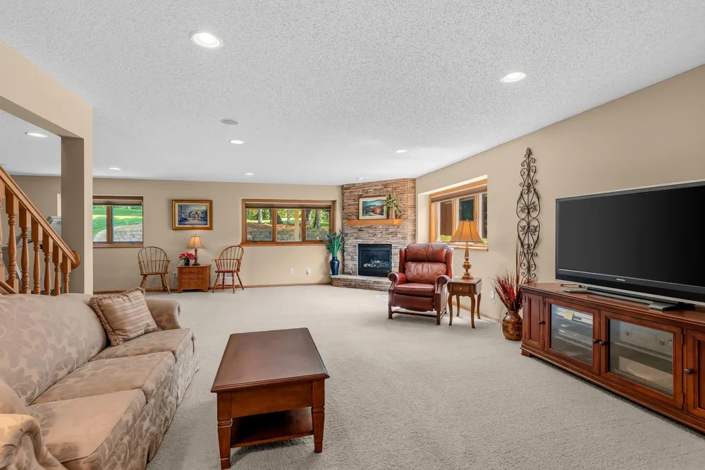 14329 Rochester Street NE Ham Lake, MN 55304