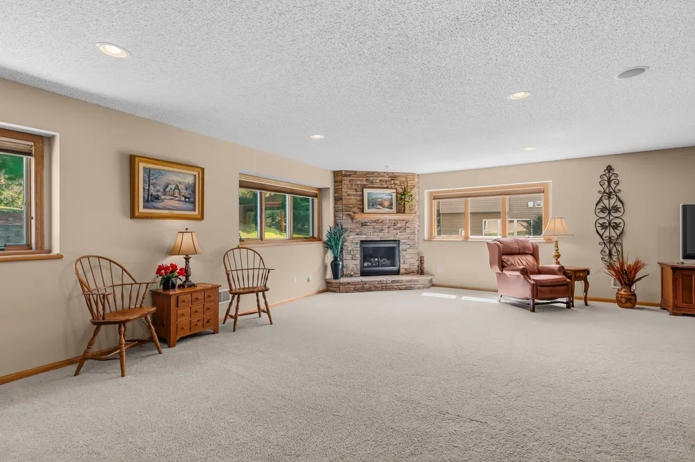 14329 Rochester Street NE Ham Lake, MN 55304