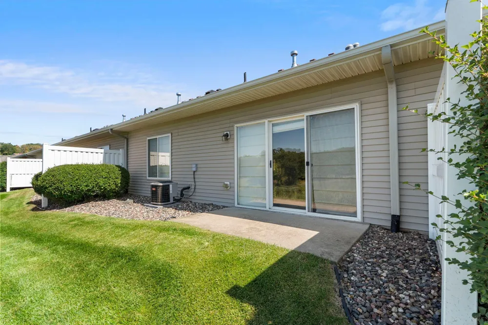 7447 Timber Crest Drive S Cottage Grove, MN 55016