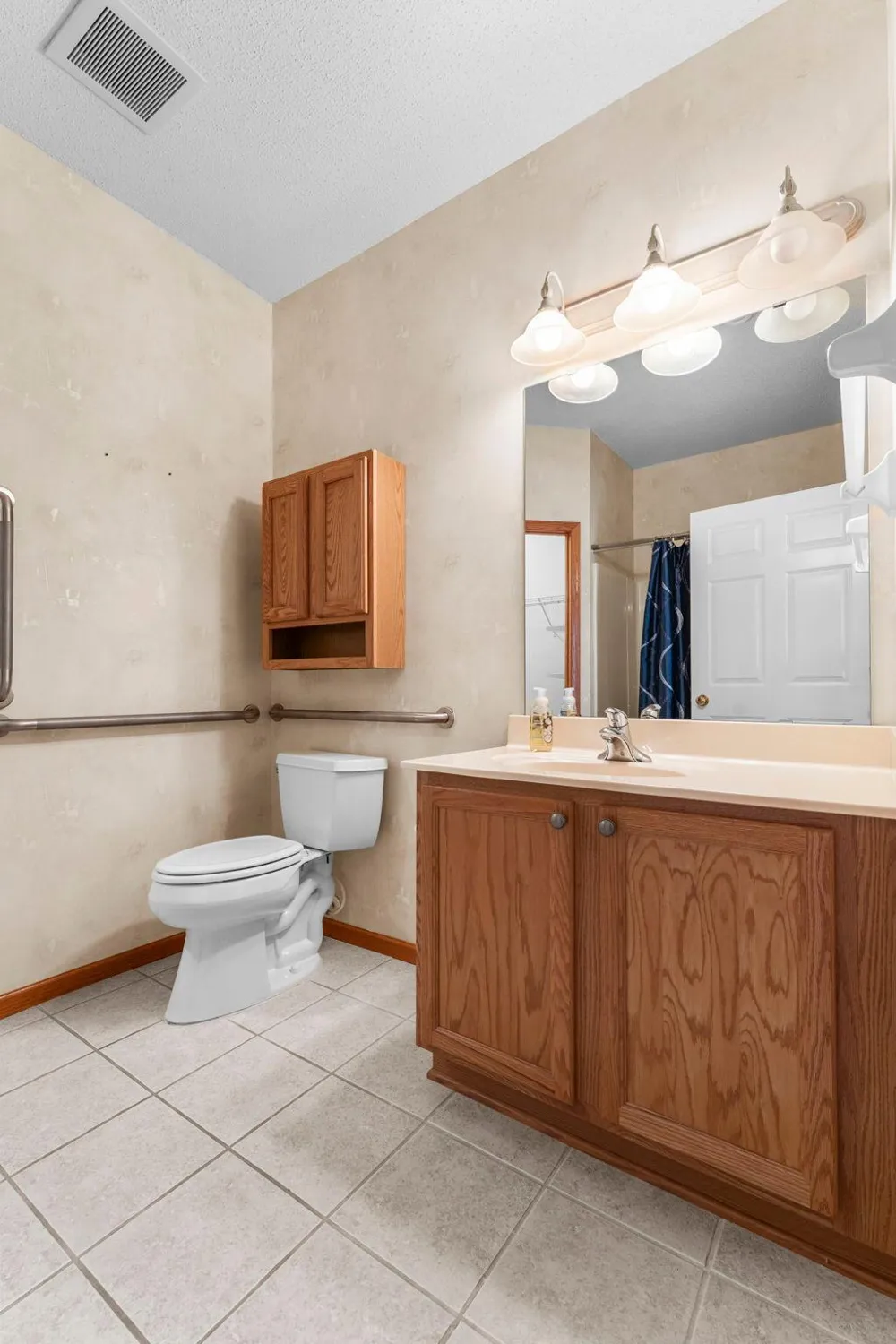 7447 Timber Crest Drive S Cottage Grove, MN 55016