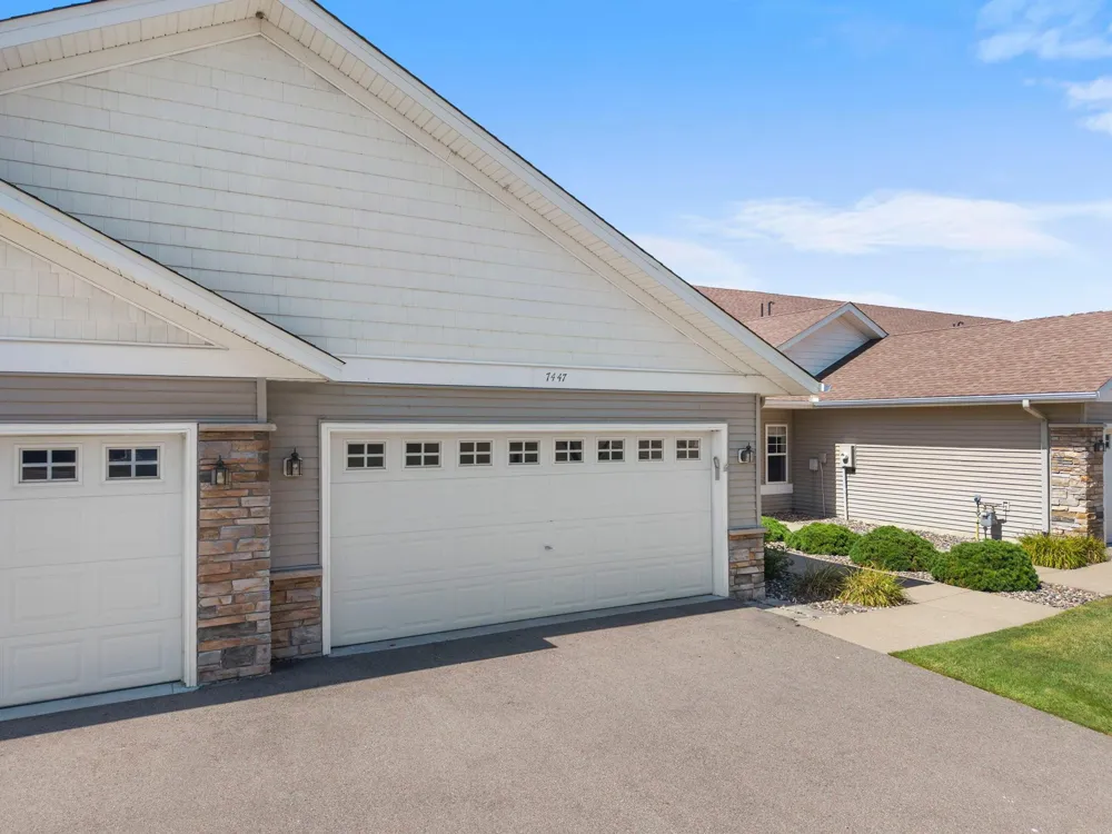 7447 Timber Crest Drive S Cottage Grove, MN 55016
