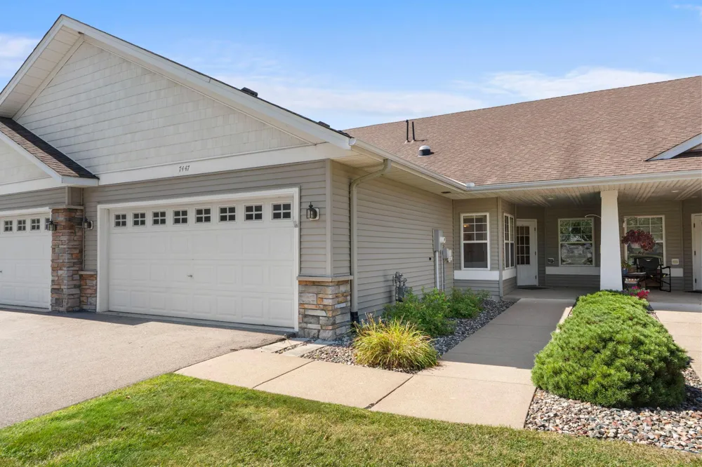 7447 Timber Crest Drive S Cottage Grove, MN 55016