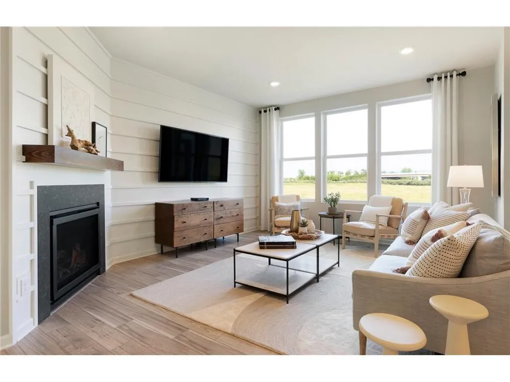 17985 Genoa Drive Lakeville, MN 55044