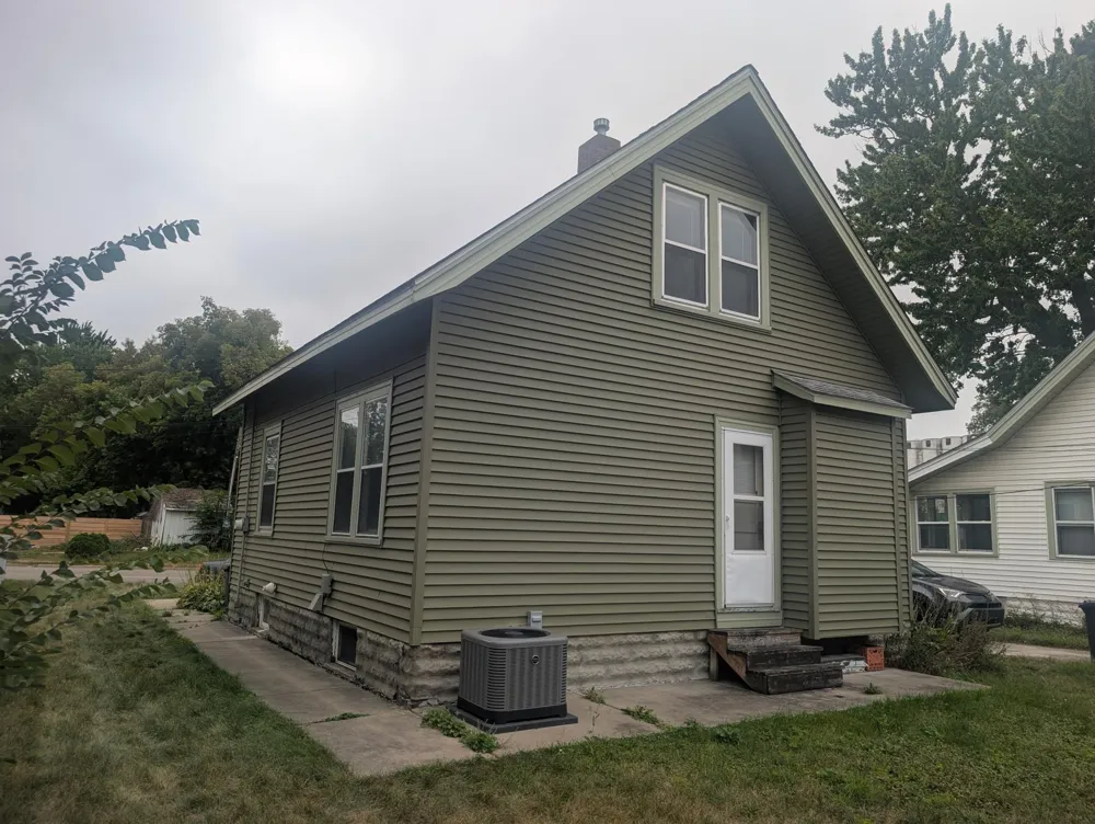 3008 E 35th Street Minneapolis, MN 55406