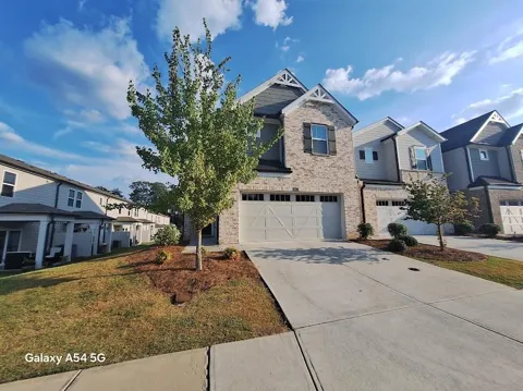 1027 Sunny Lake Drive