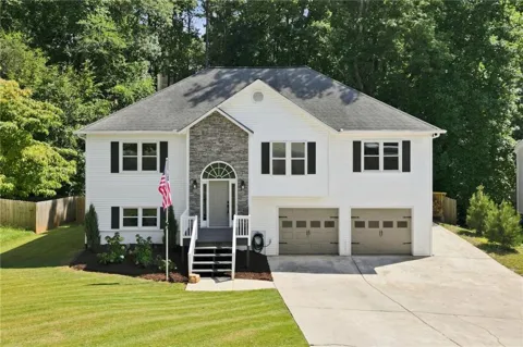 1003 Queensbury Run