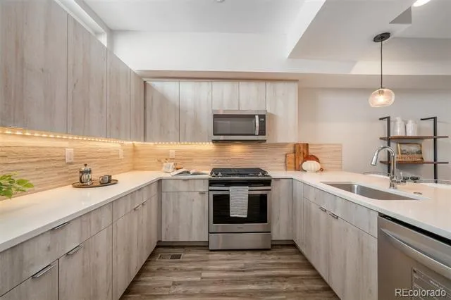 1284 Perry Street Denver, CO 80204