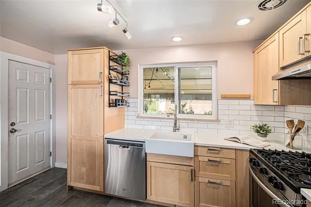 5445 Vallejo Street Denver, CO 80221