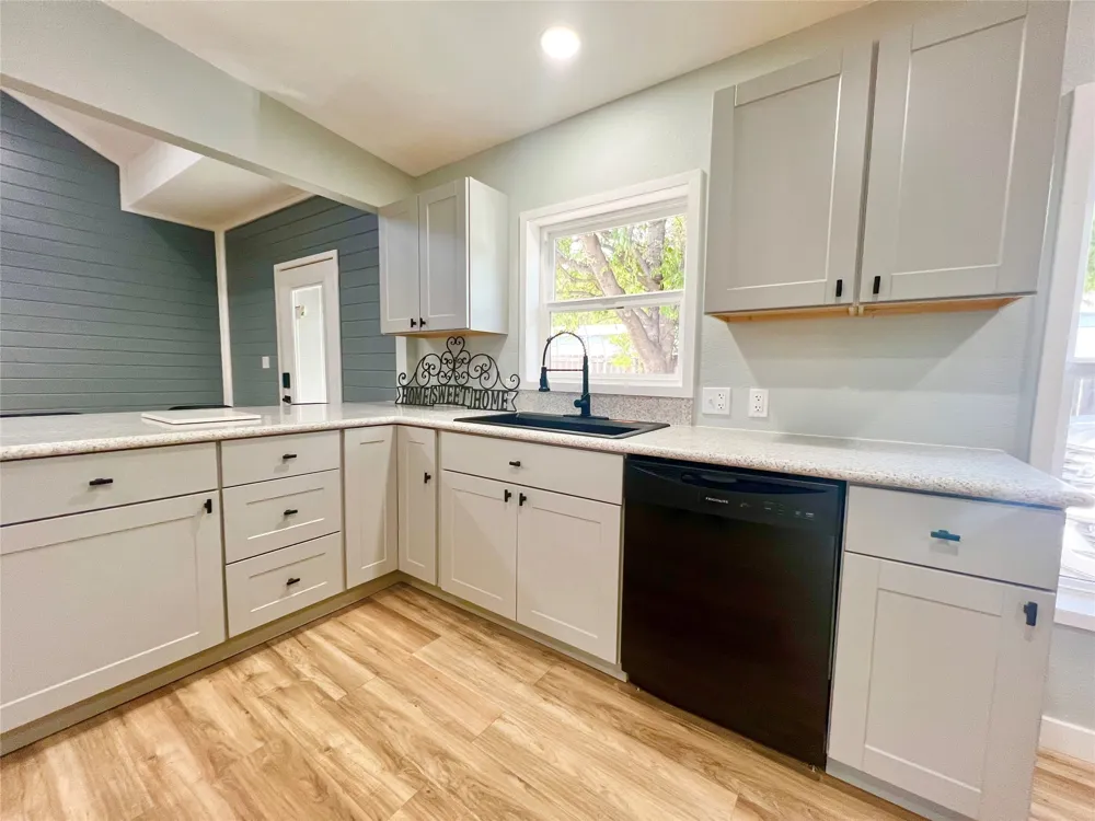 206 Vine Street Bangs, TX 76823