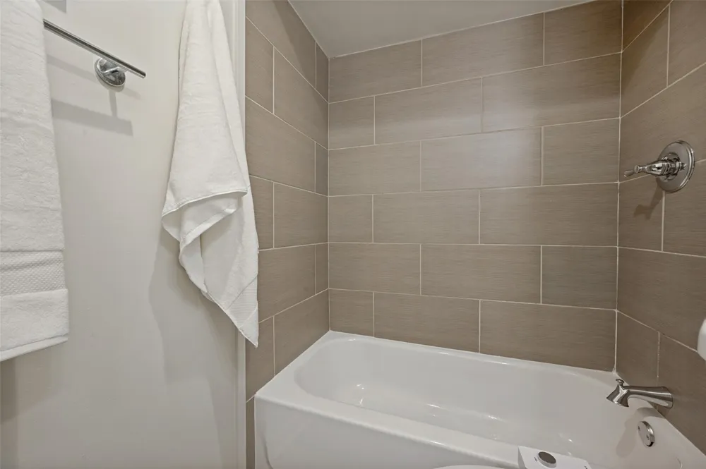 5140 Amesbury Drive #212 Dallas, TX 75206