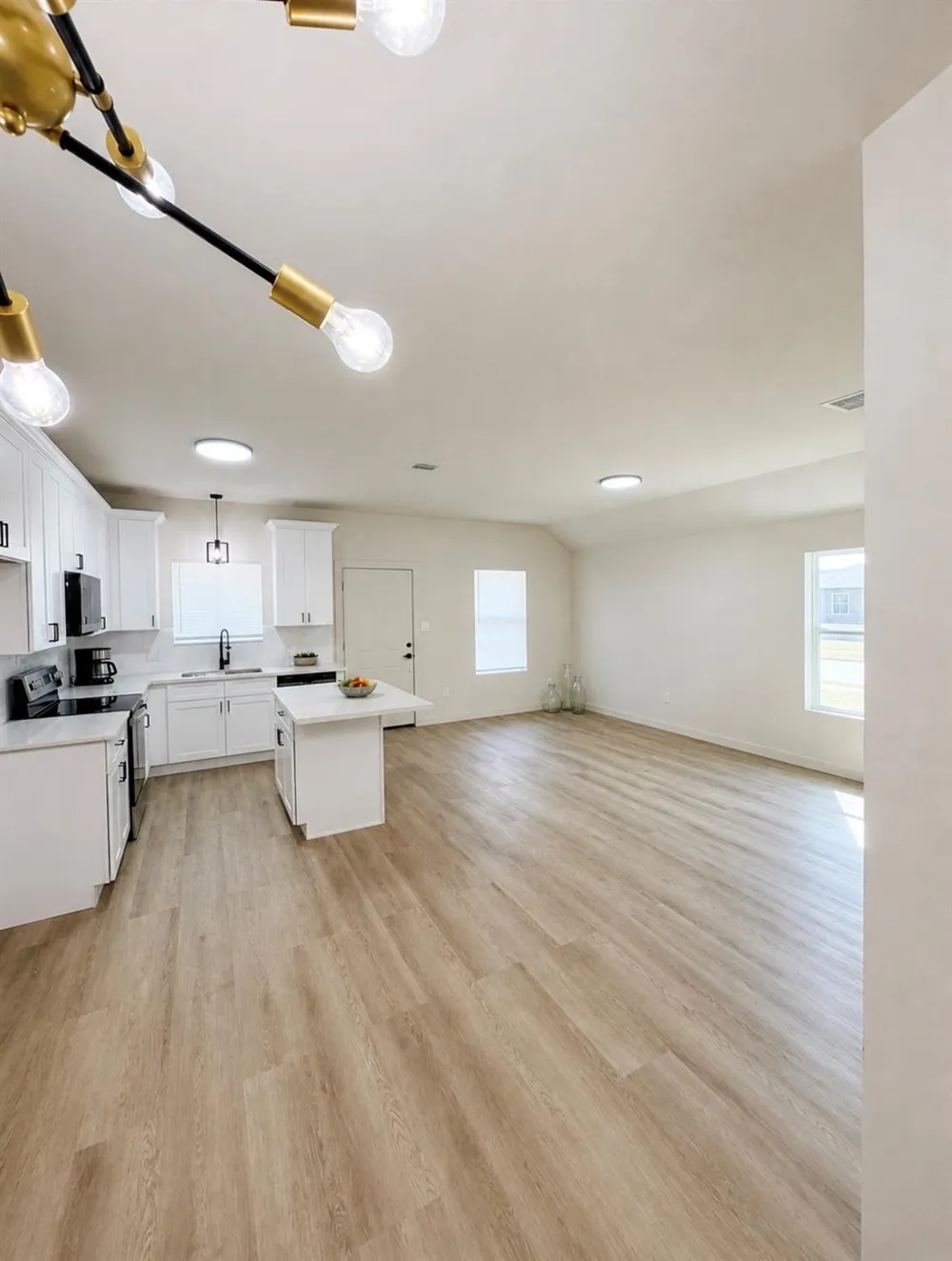 7933 Goode Street Houston, TX 77012