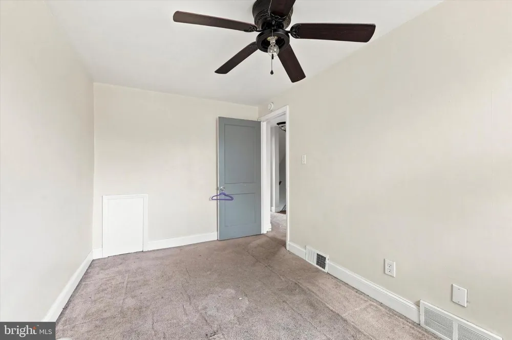 1984 CARTER ROAD Folcroft, PA 19032