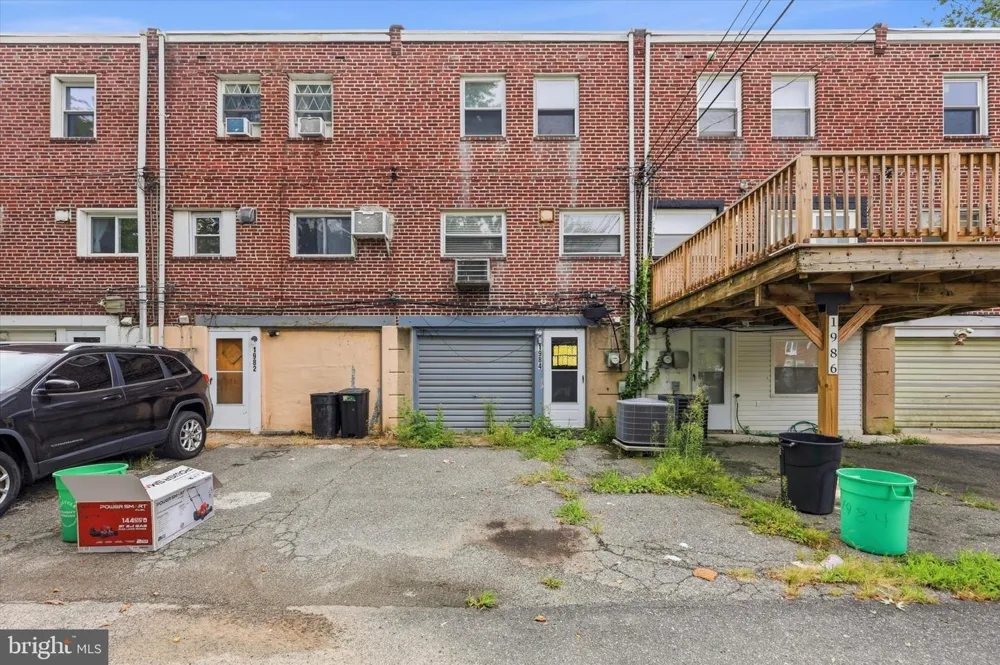 1984 CARTER ROAD Folcroft, PA 19032
