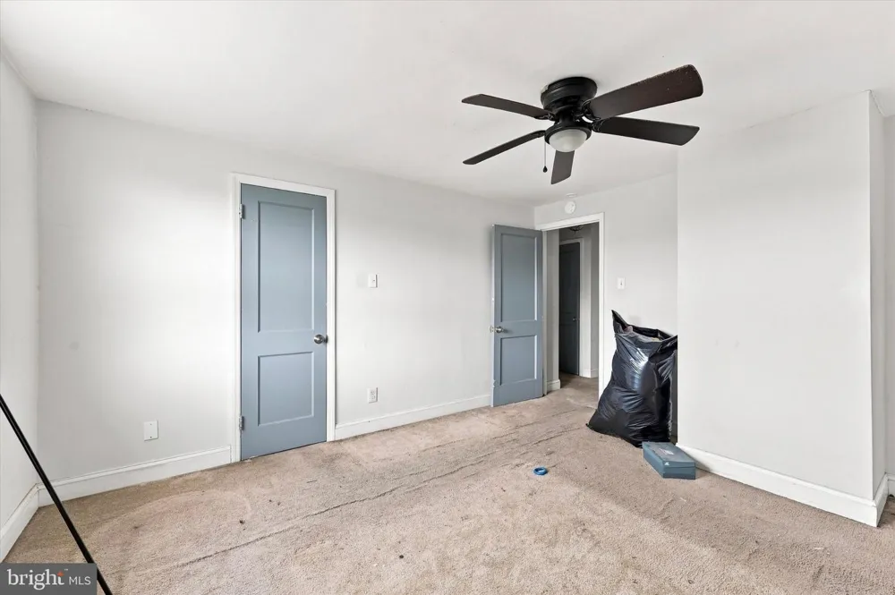 1984 CARTER ROAD Folcroft, PA 19032