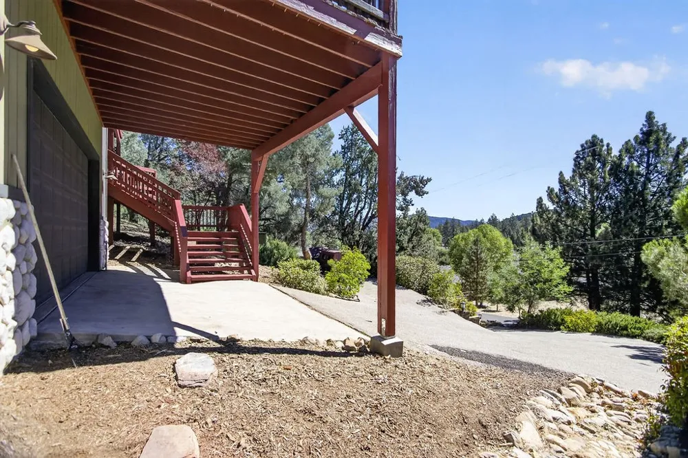 2421 Oakwood Court Pine Mountain Club, CA 93222