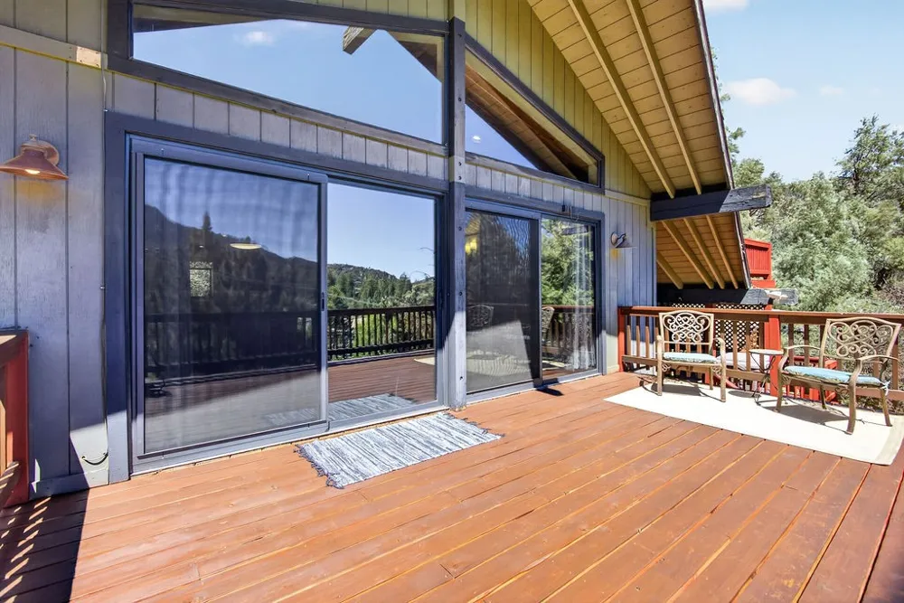 2421 Oakwood Court Pine Mountain Club, CA 93222
