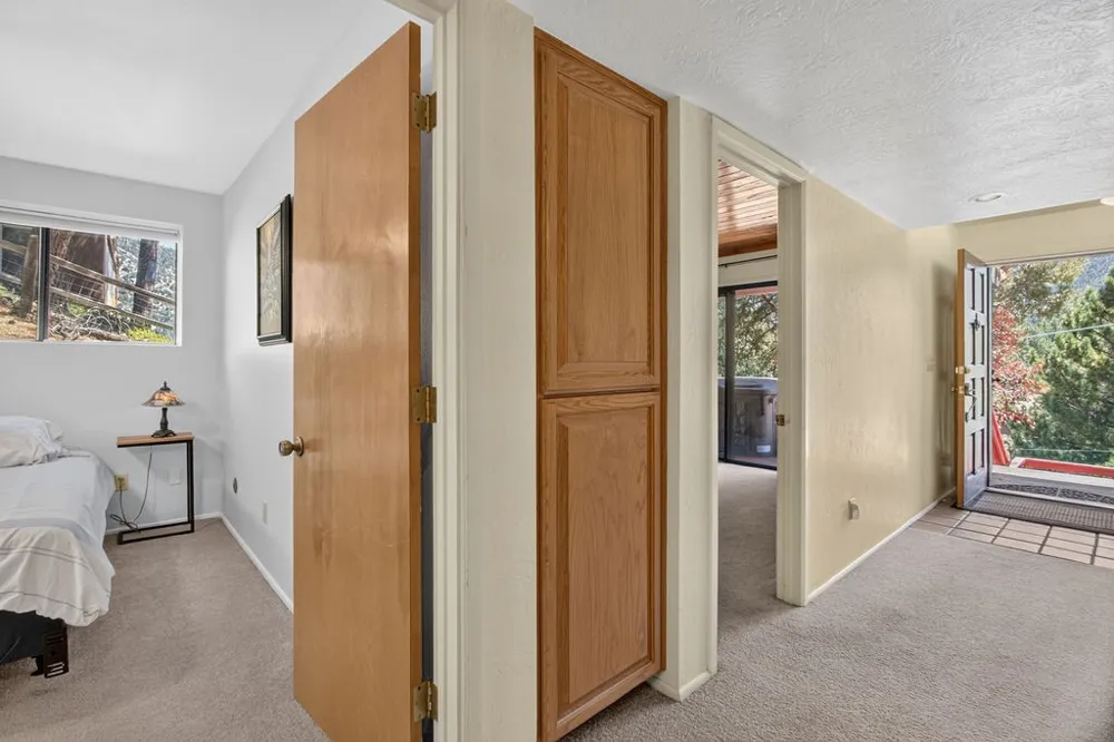 2421 Oakwood Court Pine Mountain Club, CA 93222