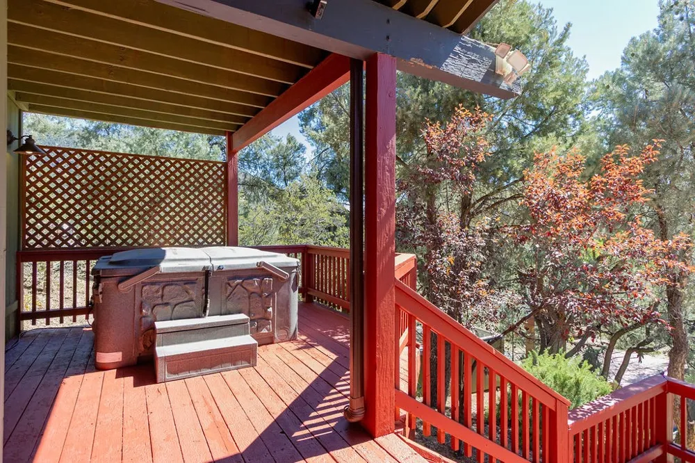 2421 Oakwood Court Pine Mountain Club, CA 93222