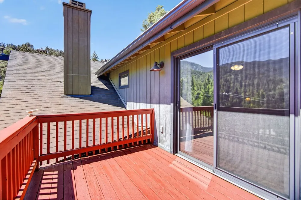 2421 Oakwood Court Pine Mountain Club, CA 93222