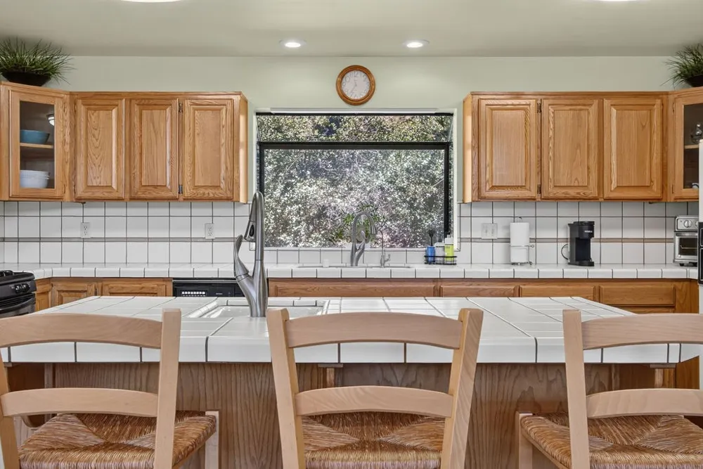 2421 Oakwood Court Pine Mountain Club, CA 93222