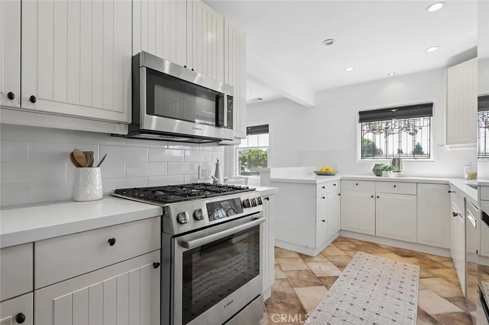 5107 W 136th Hawthorne, CA 90250