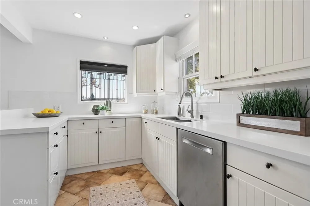 5107 W 136th Hawthorne, CA 90250