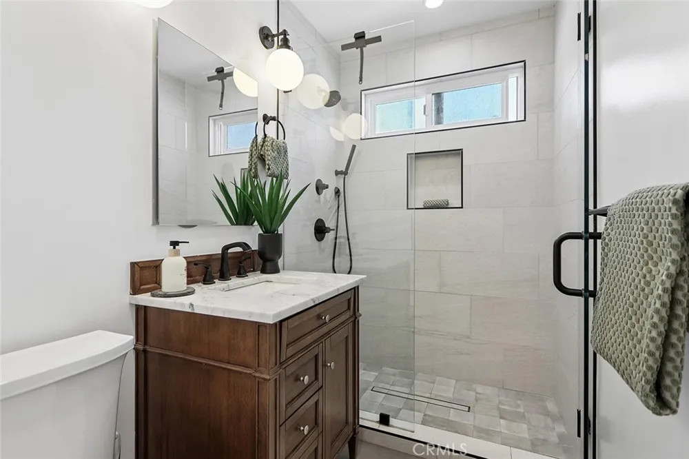 5107 W 136th Hawthorne, CA 90250