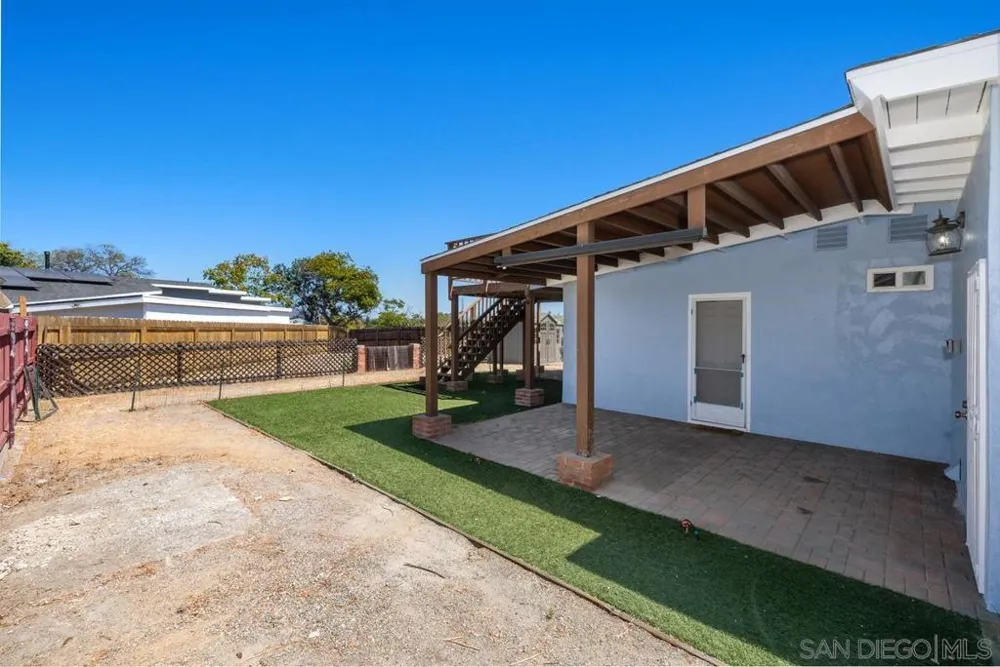 6412 Zena San Diego, CA 92115