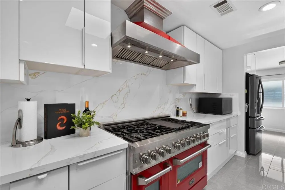 4789 Andalusia Avenue San Diego, CA 92117