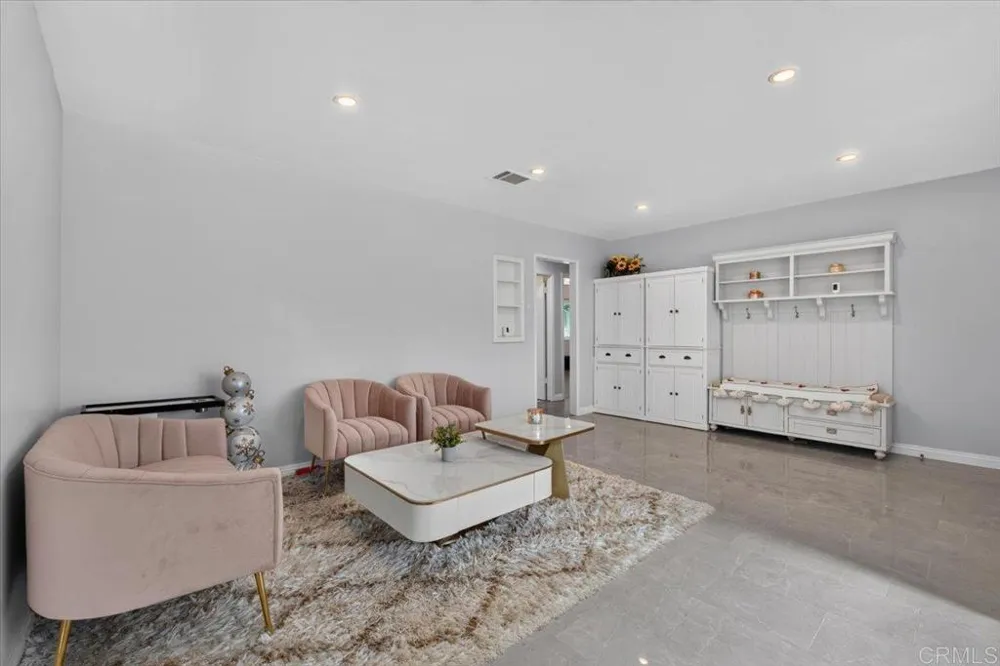 4789 Andalusia Avenue San Diego, CA 92117