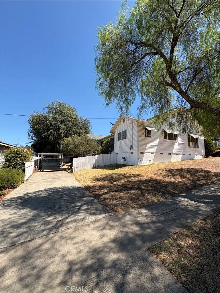 102 E 7th Escondido, CA 92025