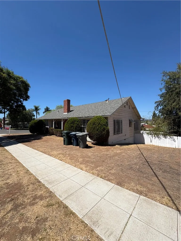 102 E 7th Escondido, CA 92025