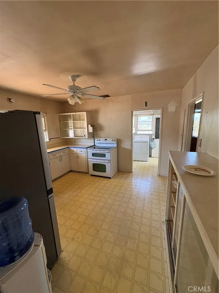 102 E 7th Escondido, CA 92025