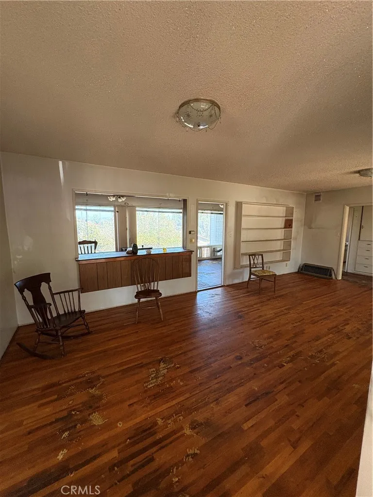 102 E 7th Escondido, CA 92025