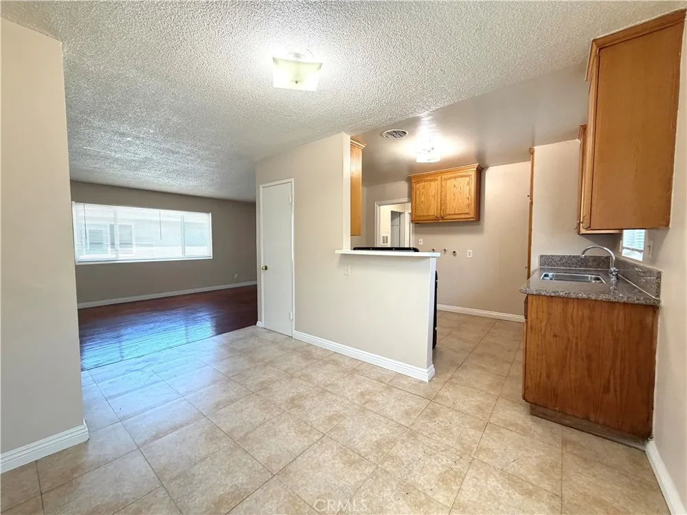 12915 Doty Avenue #C Hawthorne, CA 90250