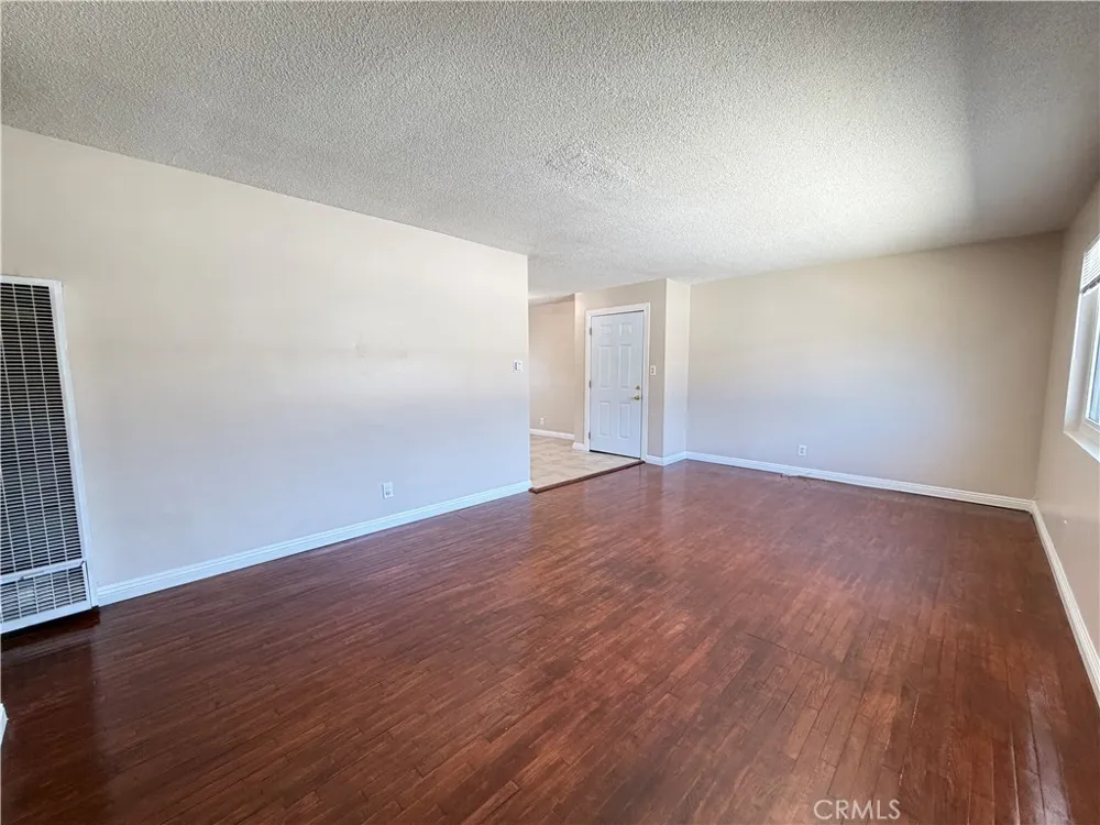 12915 Doty Avenue #C Hawthorne, CA 90250