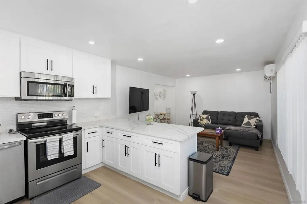 5590 Shasta Lane La Mesa, CA 91942